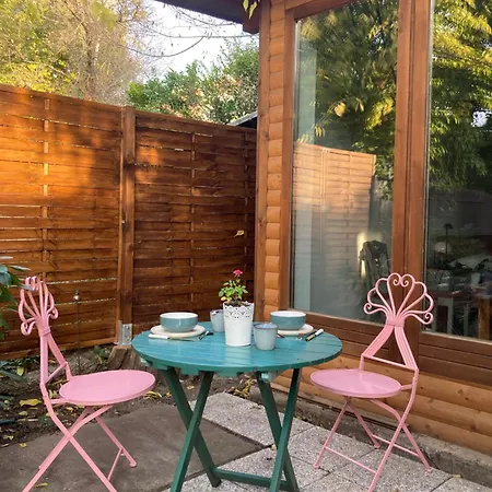 Katies Tiny House Apartment Budapest Exterior photo